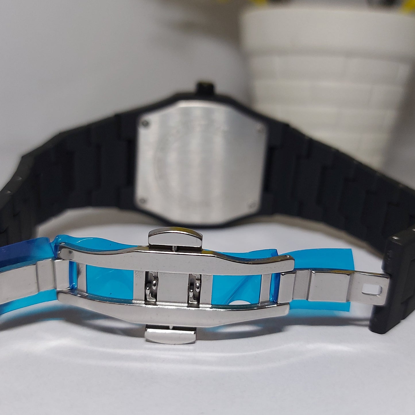 Black Arabic Aura Watch