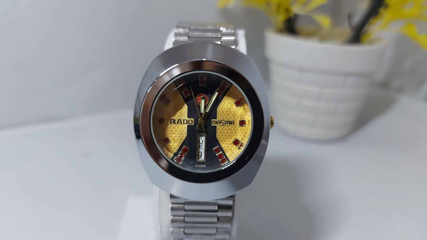 Rado Regular Chain