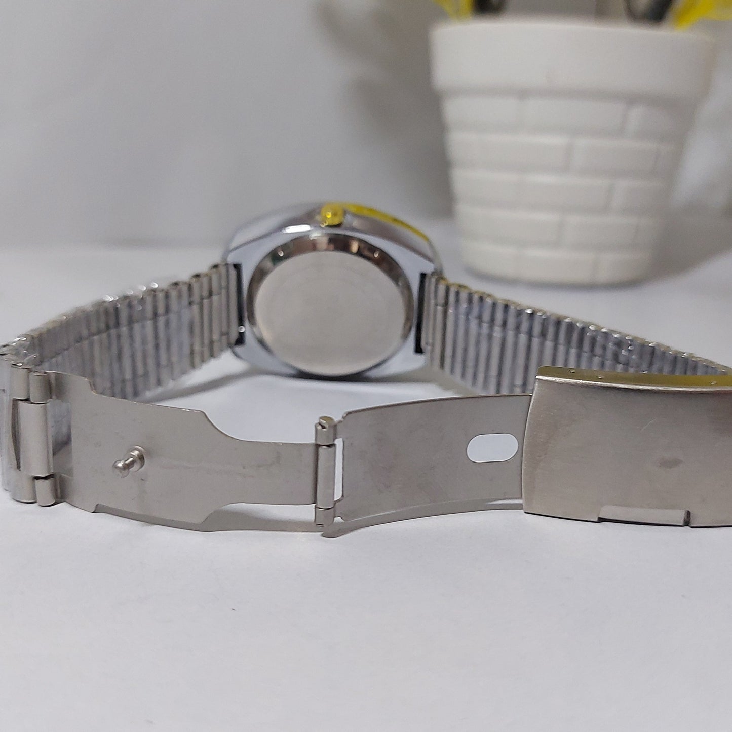 Rado Regular Chain