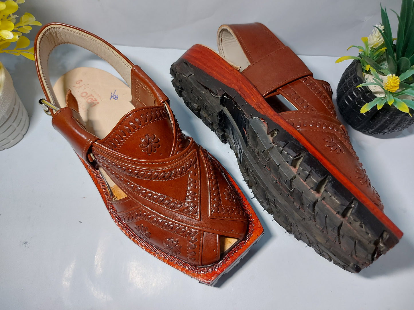 Handmade Design of Norozi Chappal